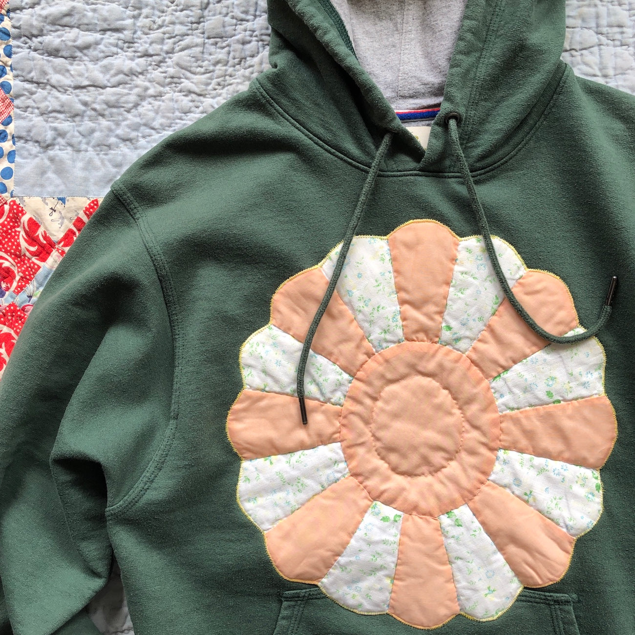 Vintage Dresden Plate Hoodie S