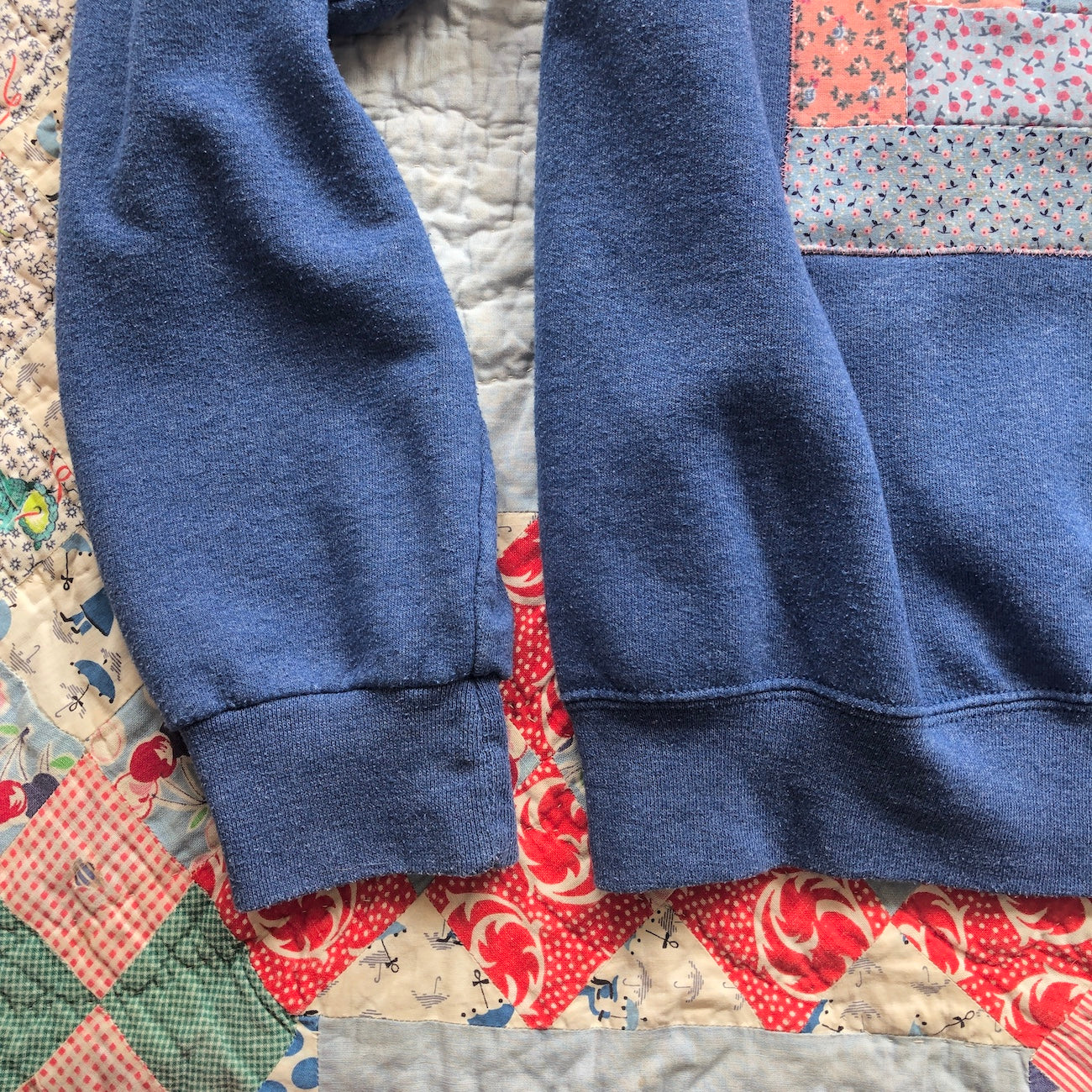 Vintage Log Cabin Crewneck Sweatshirt M