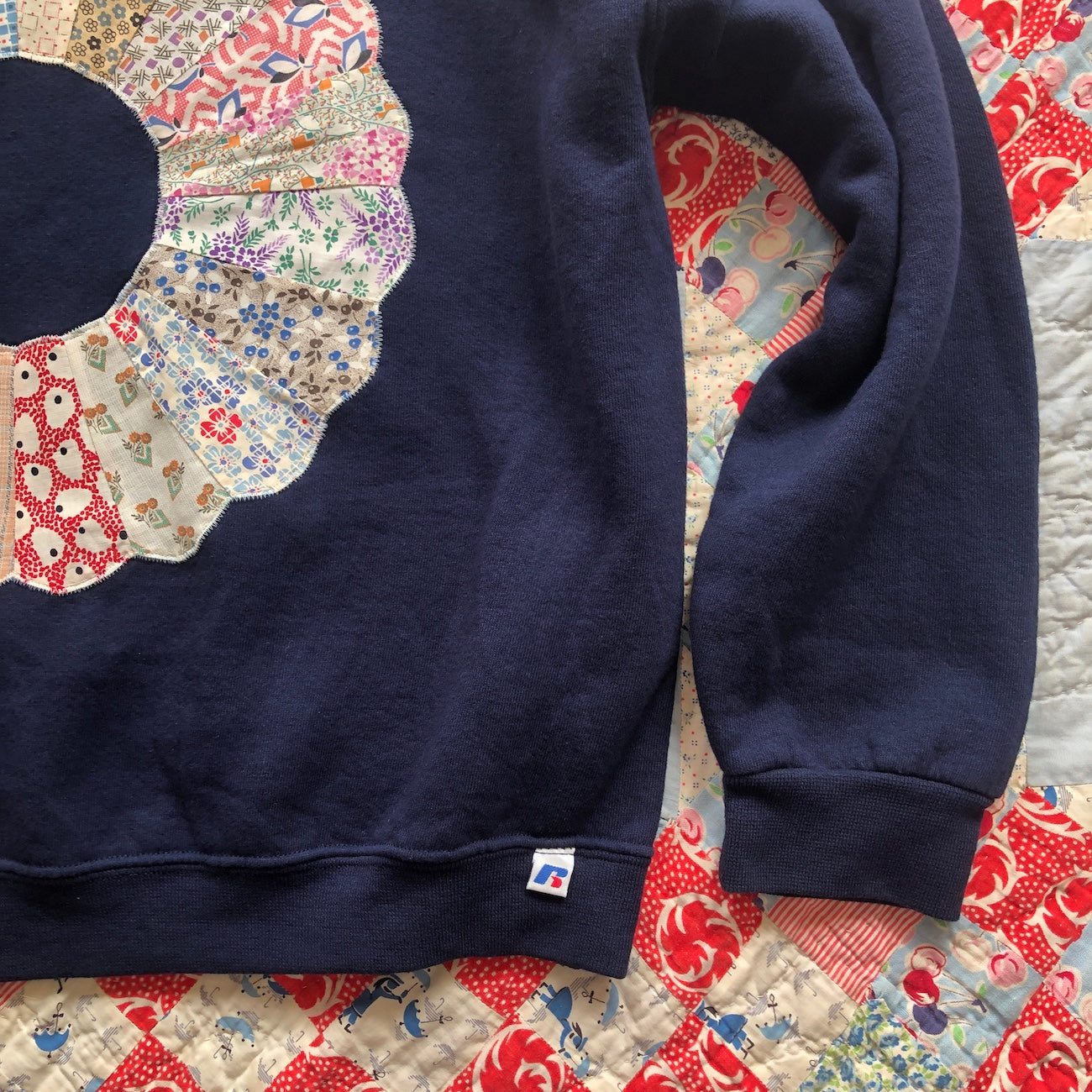 Vintage Dresden Plate Crewneck Sweatshirt XL