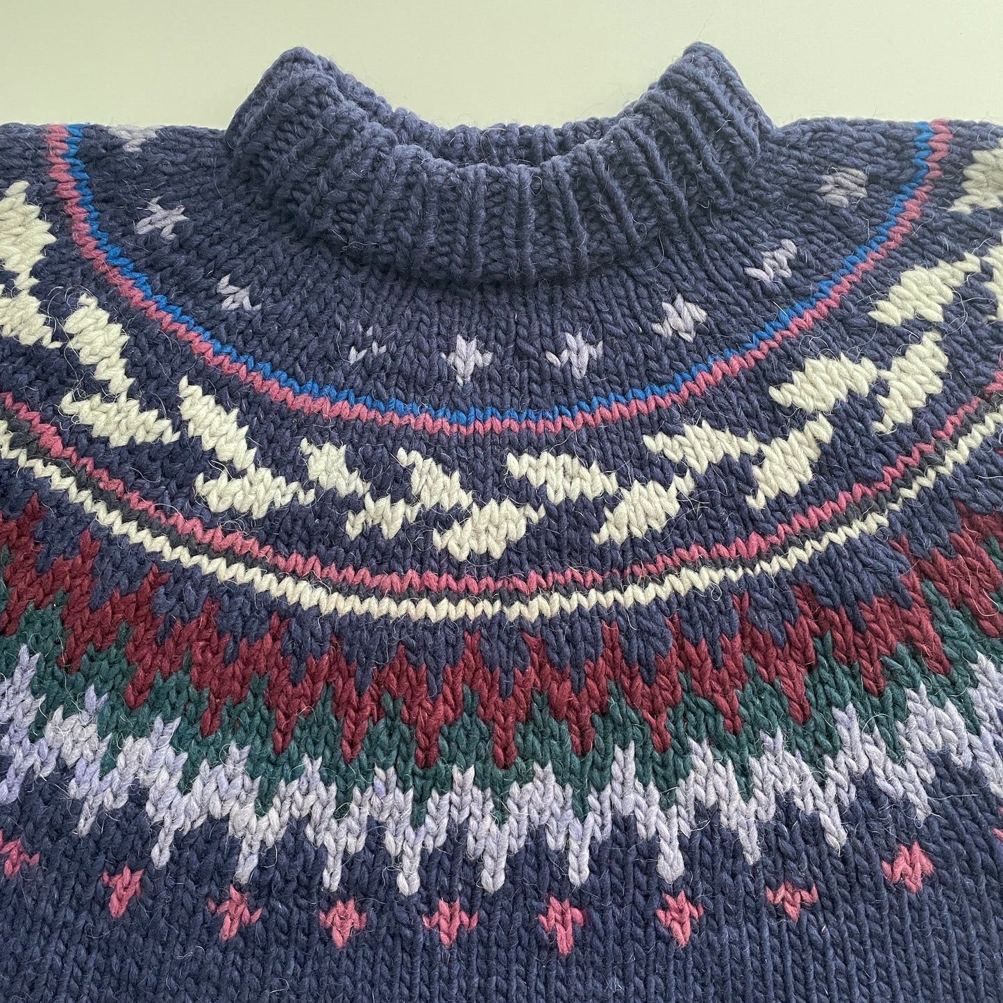 Vintage Hand Knit Fair Isle Heavy Weight Sweater
